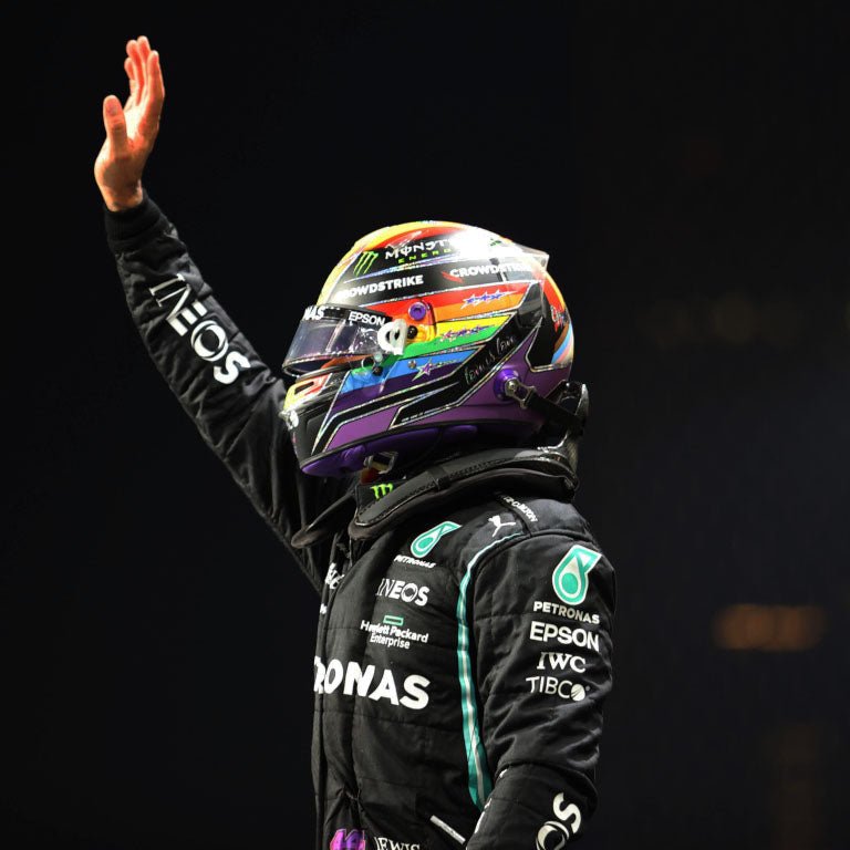 Casque Réplique Lewis Hamilton – Abu Dhabi GP 2021 – Échelle 1:1 - headgrid.fr