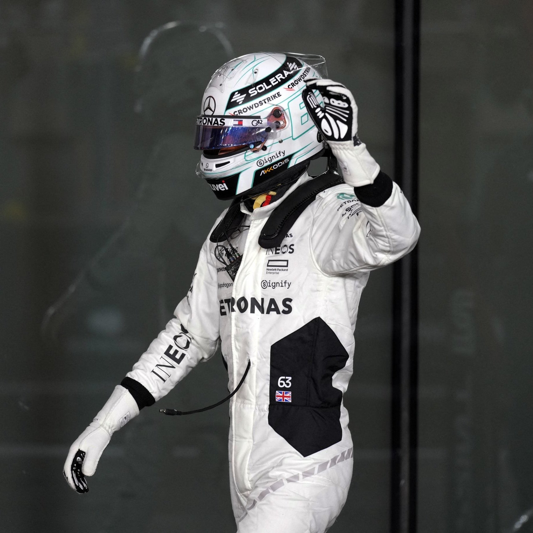 Combinaison Réplique George Russell – Qatar GP 2024 (White Edition) – Mercedes - AMG Petronas F1 – Saison 2024 - headgrid.fr