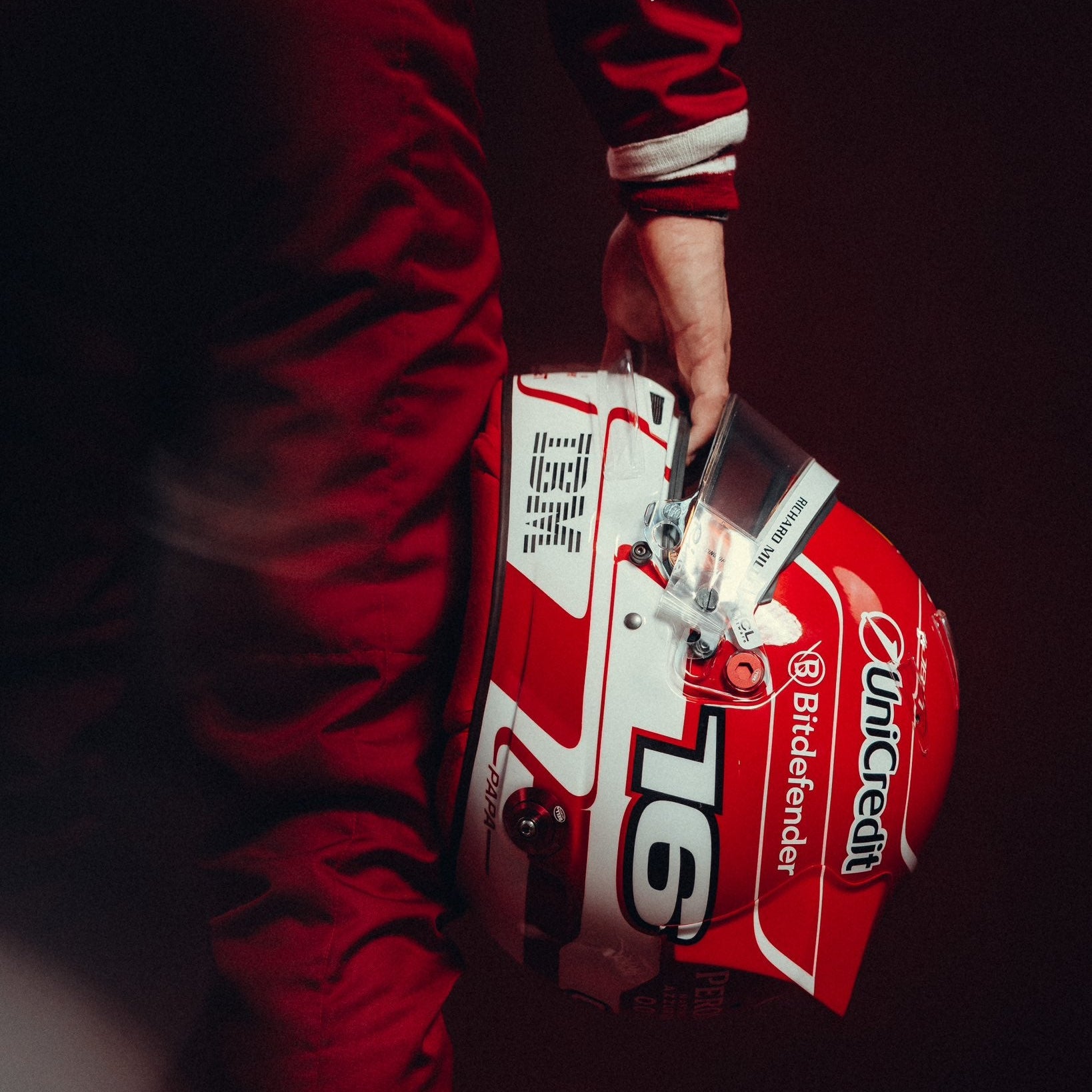 Casque Charles Leclerc 2025 - 1:1 - headgrid.fr