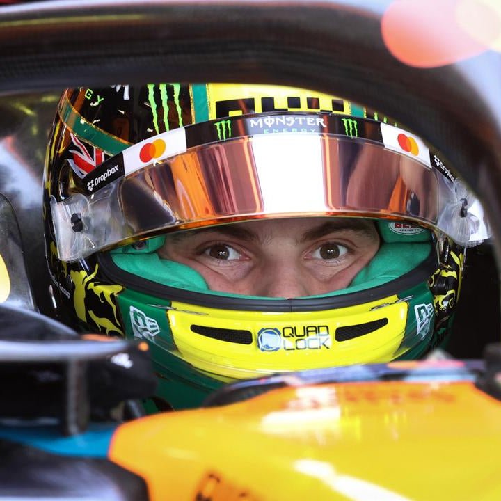 Casque Réplique Oscar Piastri – Melbourne GP 2025 – Échelle 1:1 - headgrid.fr