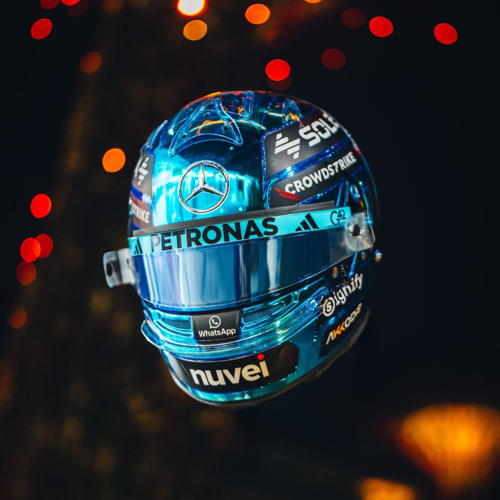 Casque Réplique George Russell – Singapore GP 2025 Blue Chrome – Échelle 1:1 - headgrid.fr