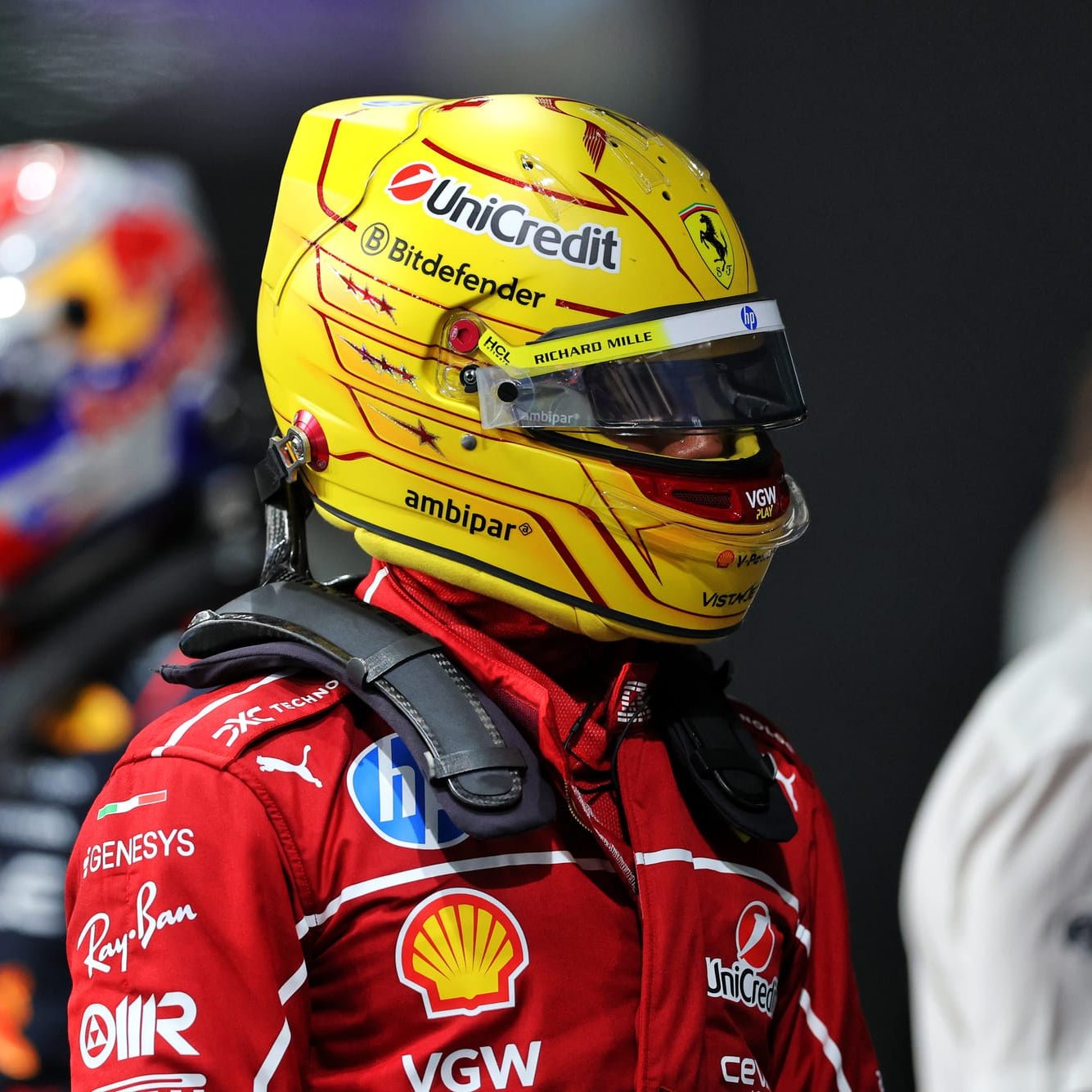 Casque Lewis Hamilton Ferrari 2025 - 1:1 - headgrid.fr