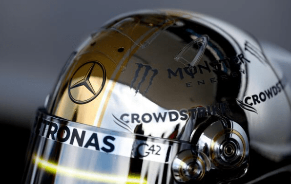 Casque Réplique Lewis Hamilton – Édition Limitée Suzuka 2023 – Taille 1:1 - headgrid.fr