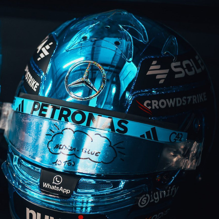 Casque Réplique George Russell – Singapore GP 2025 Blue Chrome – Échelle 1:1 - headgrid.fr