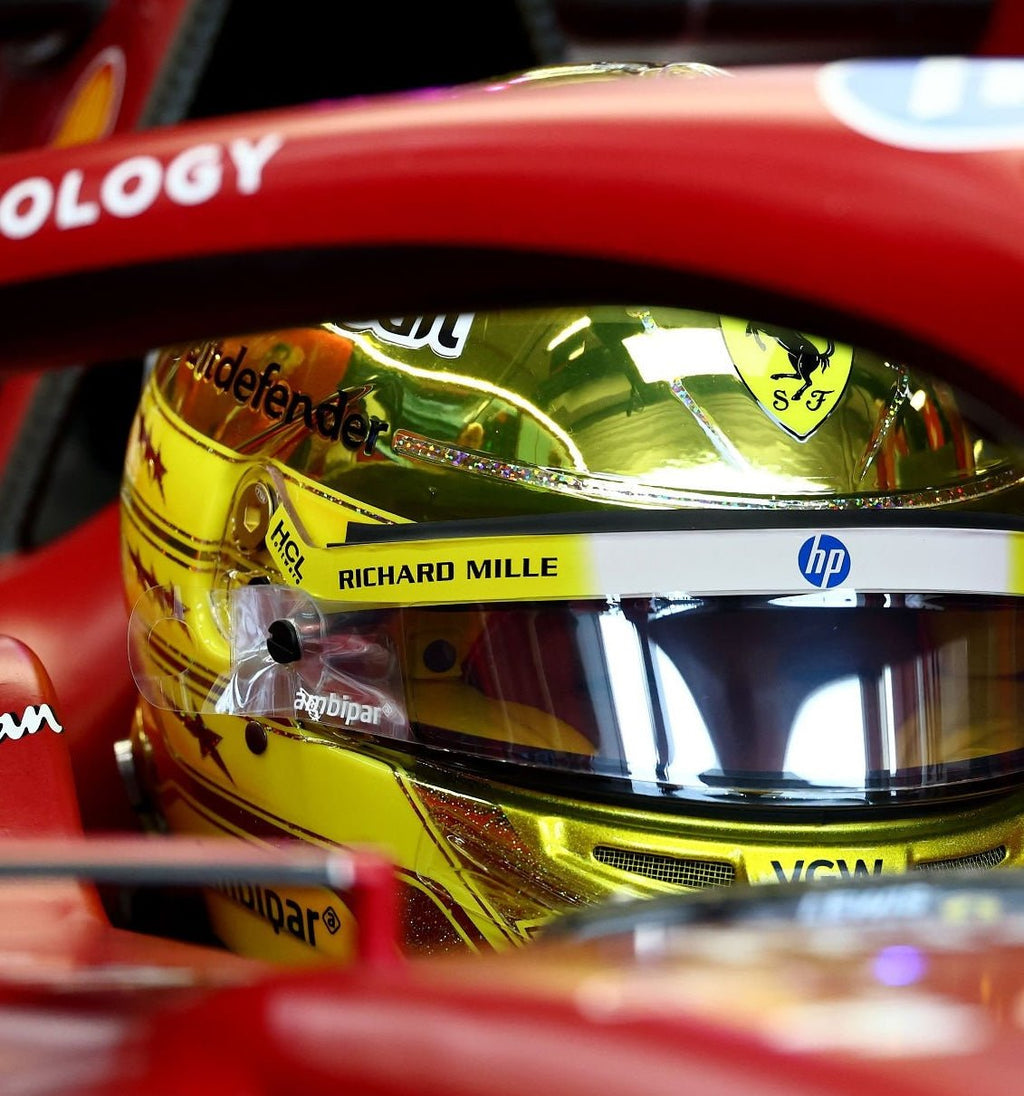 Casque Réplique Lewis Hamilton – Singapore GP 2025 – Échelle 1:1 - headgrid.fr