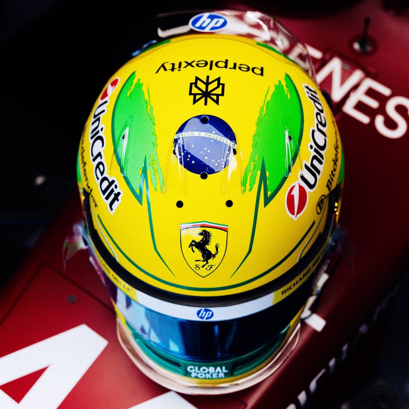 Casque Réplique Lewis Hamilton – Brésil 2025 – Échelle 1:1 - headgrid.fr