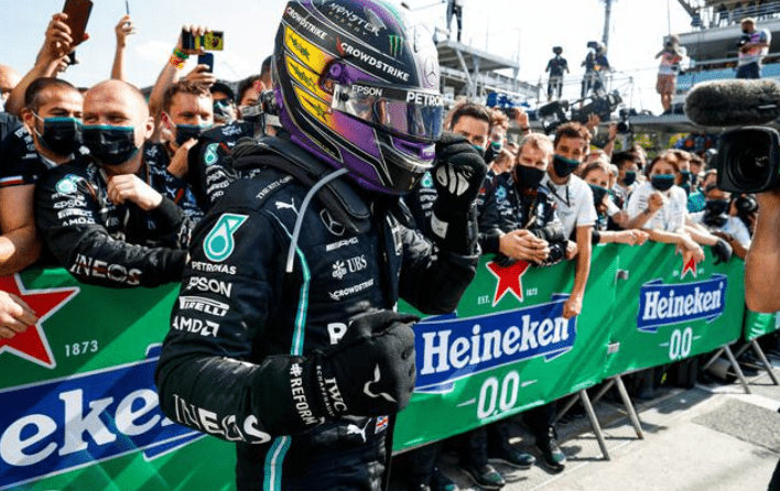 Casque Lewis Hamilton brazil 2021 - 1:1 - headgrid.fr