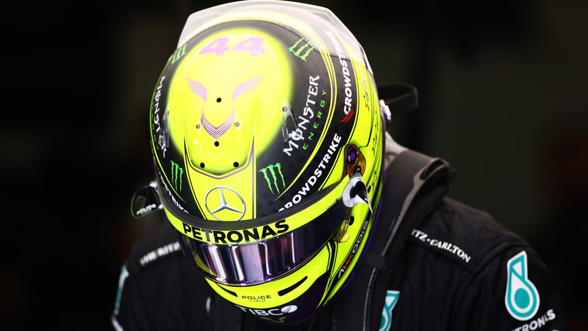 Casque Réplique Lewis Hamilton – Saison 2022 – Échelle 1:1
