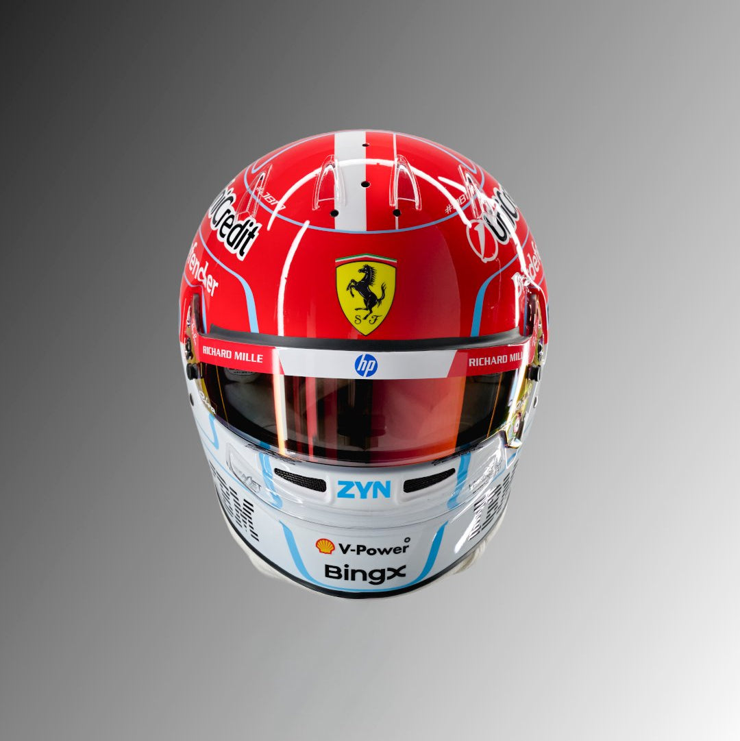 Casque Réplique Charles Leclerc – Ferrari – Saison 2026 – Échelle 1:1