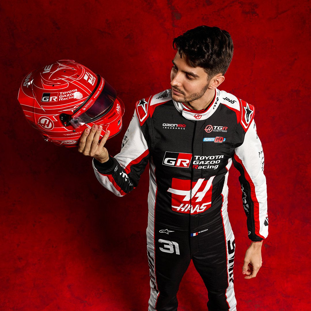 Casque Réplique Esteban Ocon – Haas F1 Team – Saison 2026 – Échelle 1:1