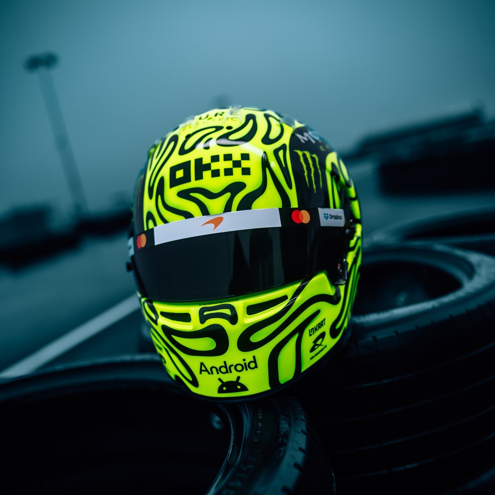 Casque Réplique Lando Norris – Saison 2026 – Échelle 1:1