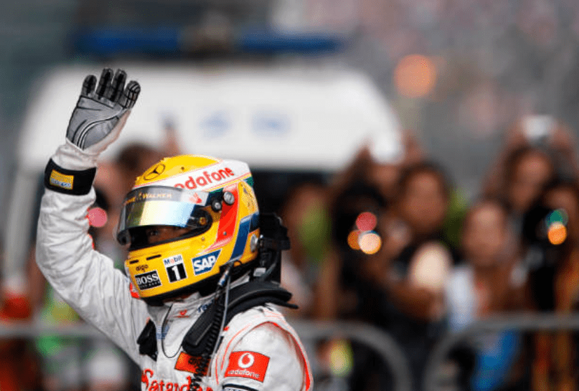 Casque réplique Lewis Hamilton – Saison 2008 – Échelle 1:1 - headgrid.fr