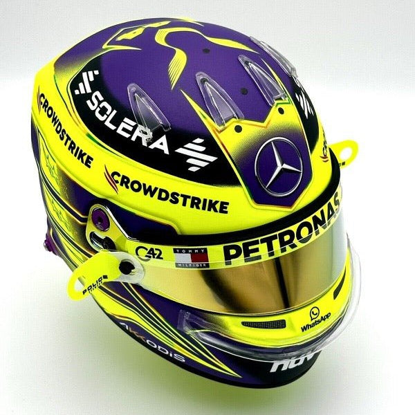 Casque Réplique Lewis Hamilton – Saison 2024 – Taille 1:1 - headgrid.fr