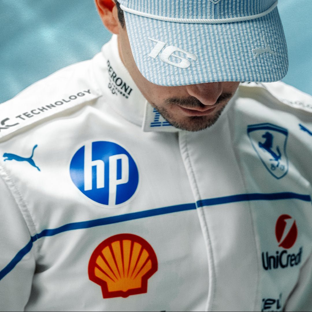 Combinaison Réplique Charles Leclerc Monaco – Scuderia Ferrari HP – Saison 2025 – Échelle 1:1 - headgrid.fr
