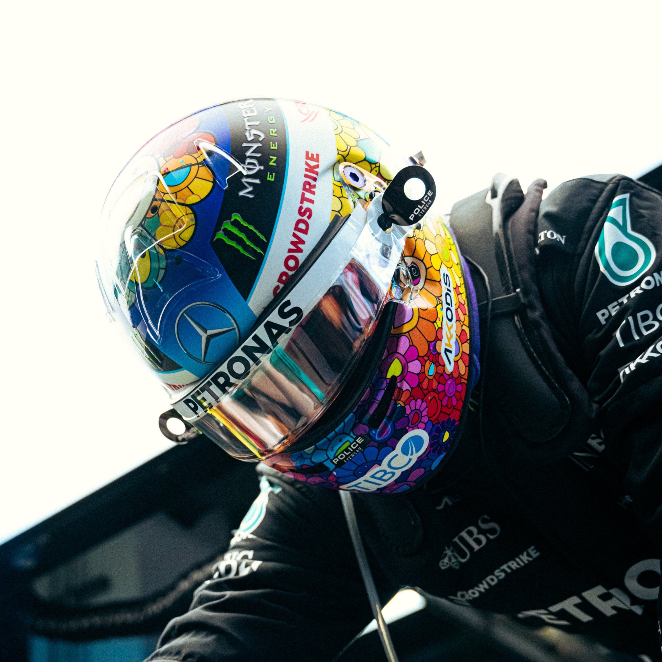 Casque Réplique Lewis Hamilton – Japan GP 2022 – Échelle 1:1 - headgrid.fr
