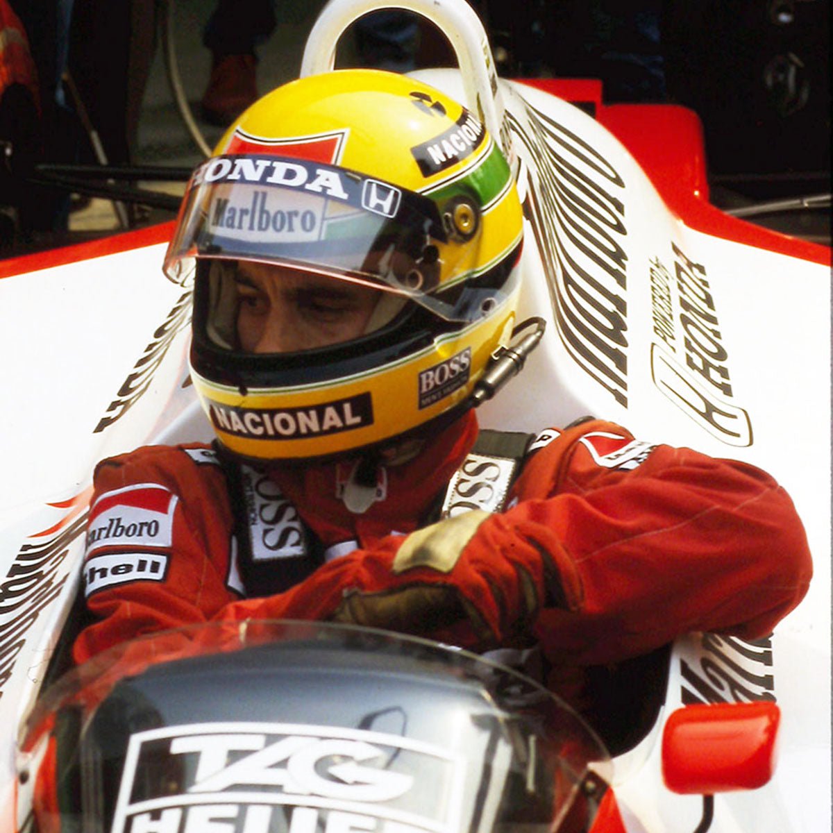 Casque Réplique Ayrton Senna – Saison 1988 – Échelle 1:1 - headgrid.fr