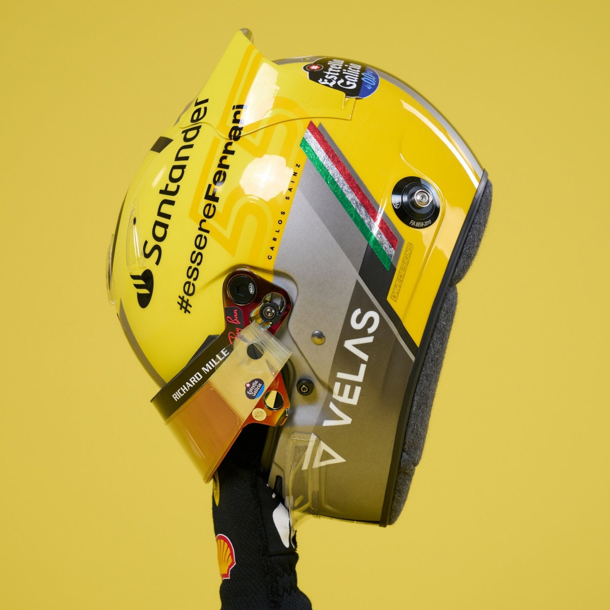 Casque Réplique Carlos Sainz – Monza GP 2022 – Ferrari F1 – Échelle 1:1 - headgrid.fr