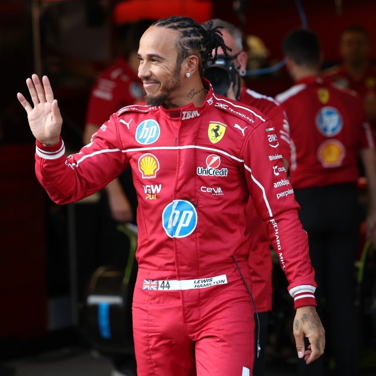 Combinaison de course Lewis Hamilton Scuderia Ferrari HP F1 2025 - headgrid.fr