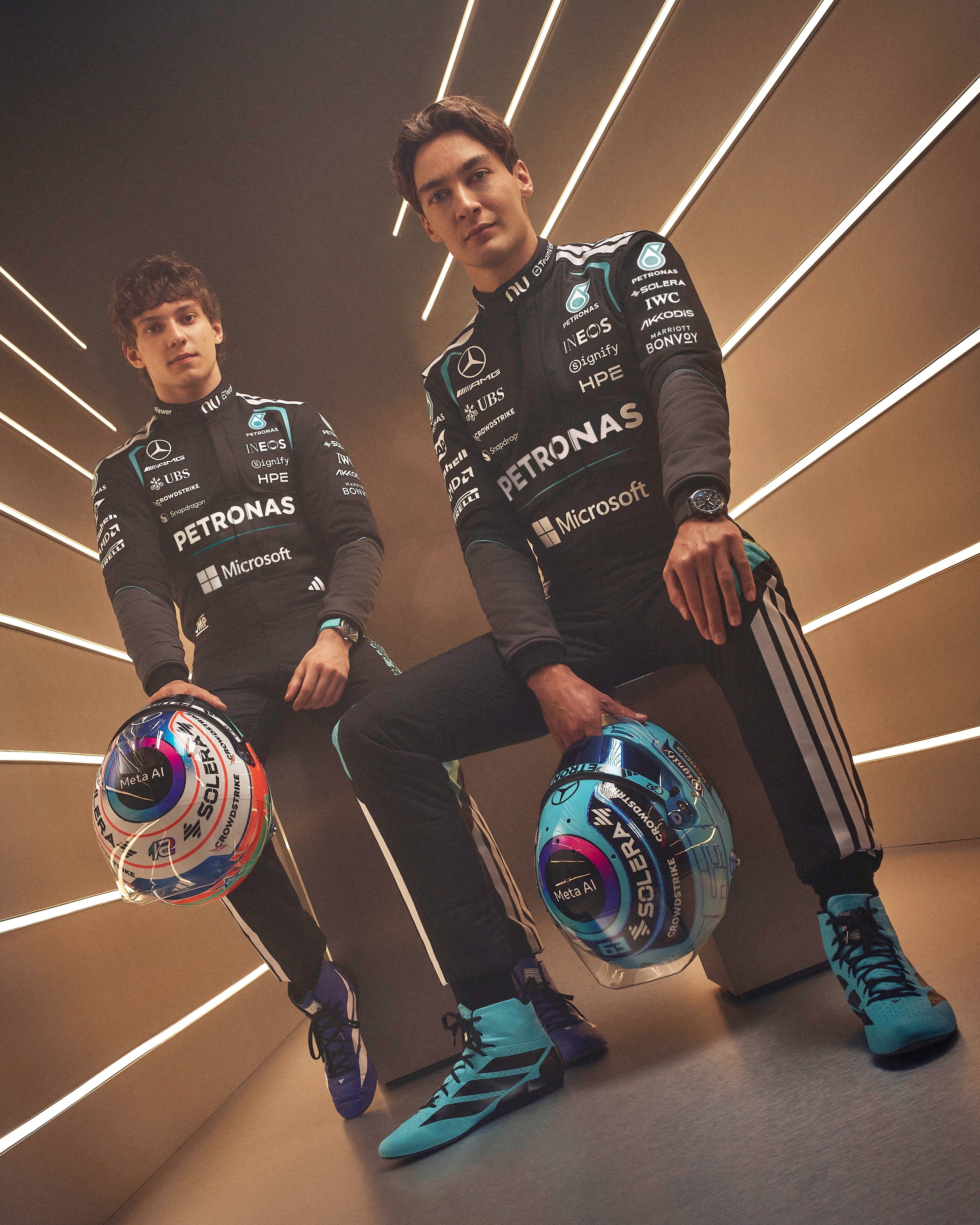 Combinaison Réplique Mercedes-AMG Petronas – Saison 2026 – Échelle 1:1